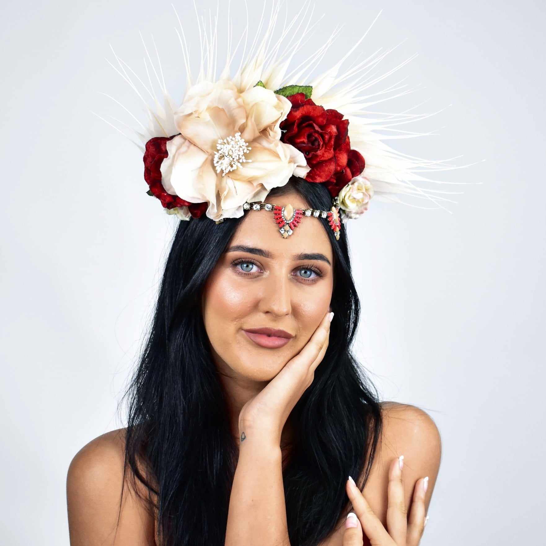 a stunning statement fascinator to wear to the races and festivals